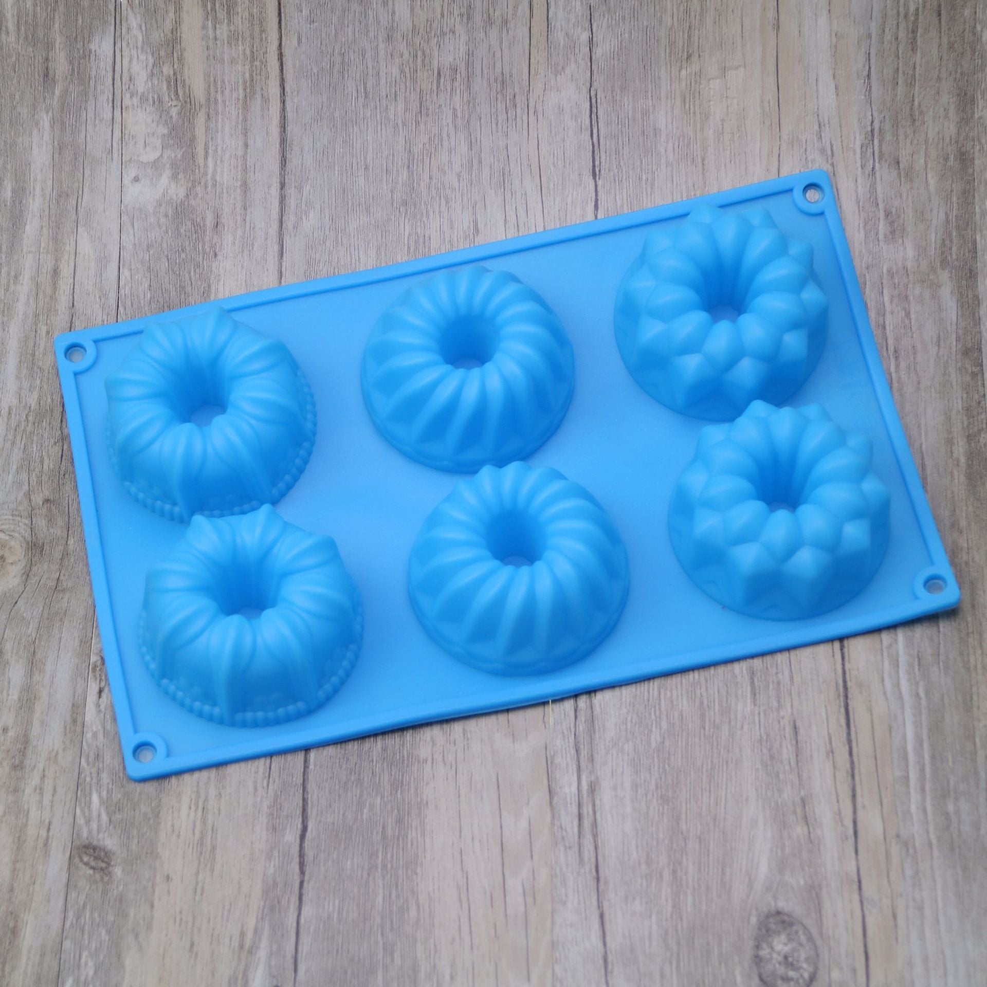 Silicone 6 - Cavity Angel Hollow Cake and Donut Molds - AriaCo.